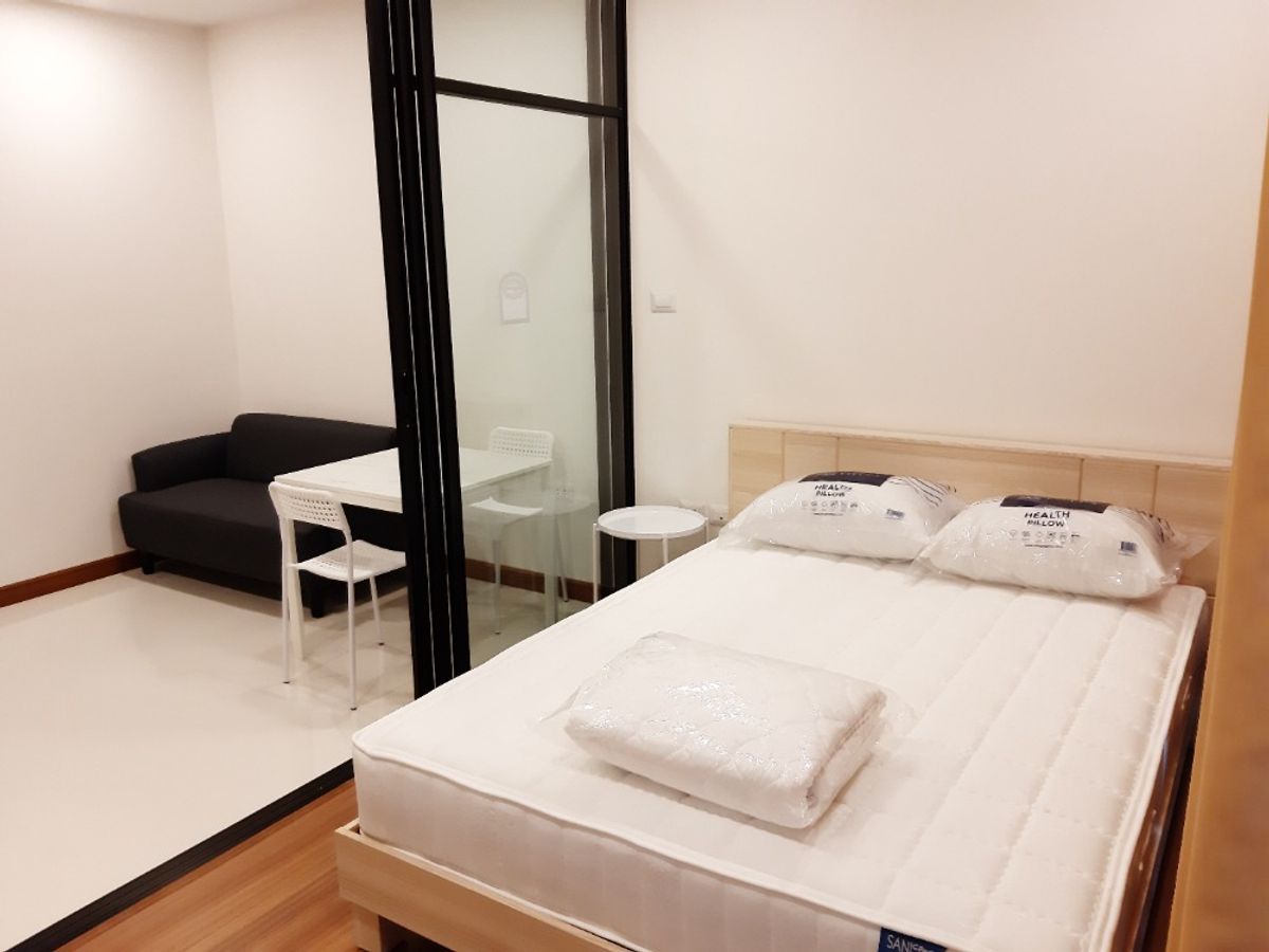 Fully Furnished Condo at Supalai Premier Chareon Nakhon