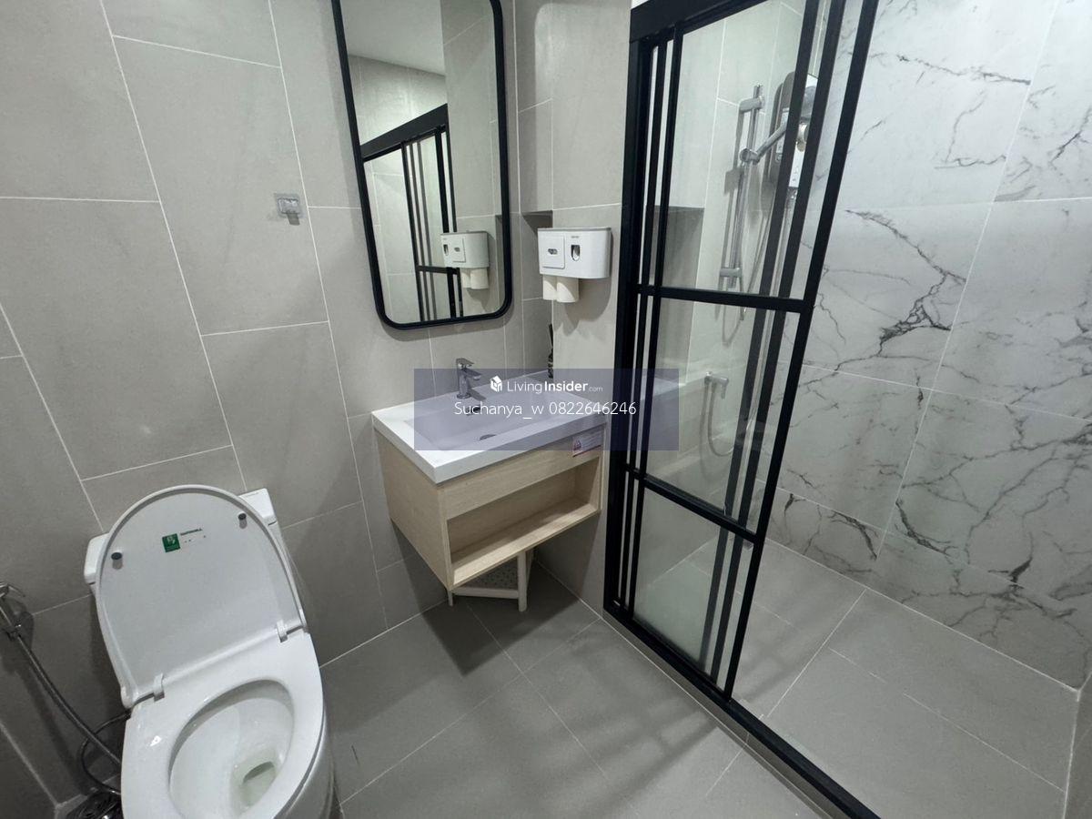 Metris Rama9 - 1 Bedroom Condo with High-End Features