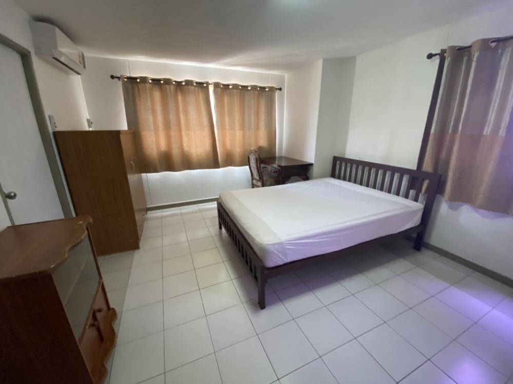 Lumpini Center Lat Phrao 111 - Уютная угловая квартира