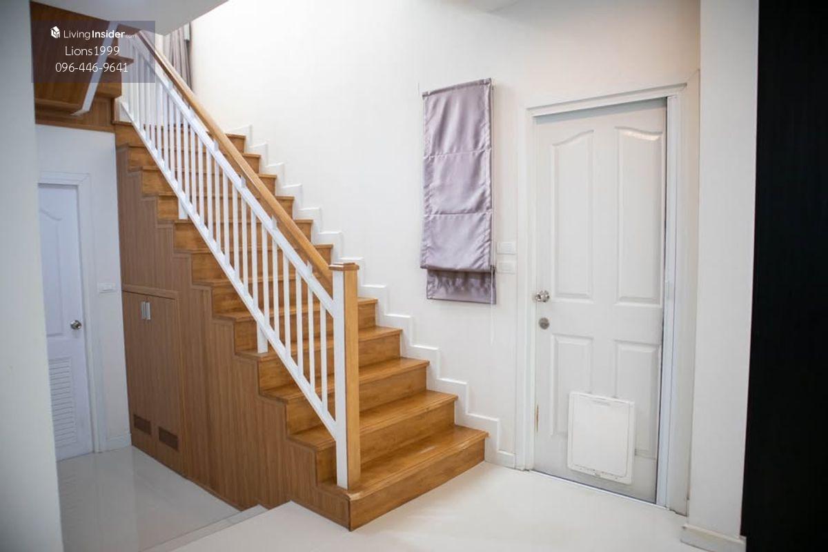 2-Story Corner House in Passorn Prestige Village with 3 Bedrooms