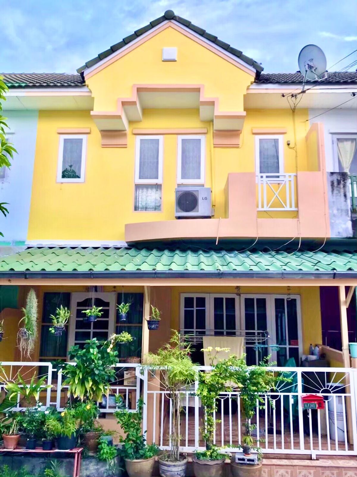 2-Floor Townhouse in Lalie Ville 1, Phraeksa, Samut Prakan