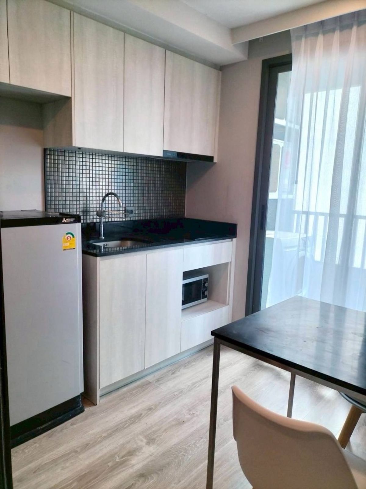 Fully Furnished Apartment with Modern Amenities