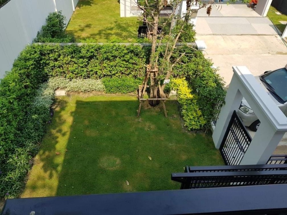 Setthasiri Phatthanakan Single House - 4 Bedrooms, Corner Plot, Fully Decorated
