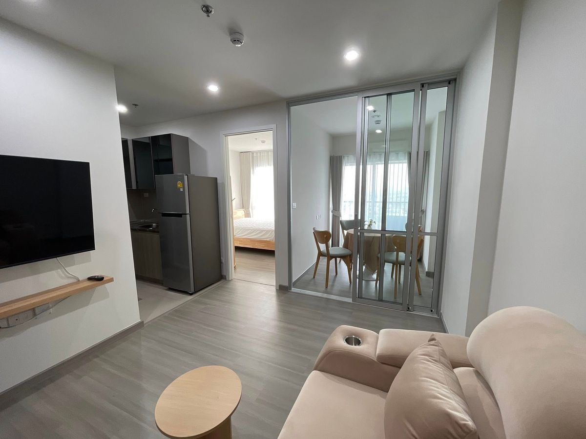 Condo at The President Charan - Near MRT Yaek Fai Chai Station