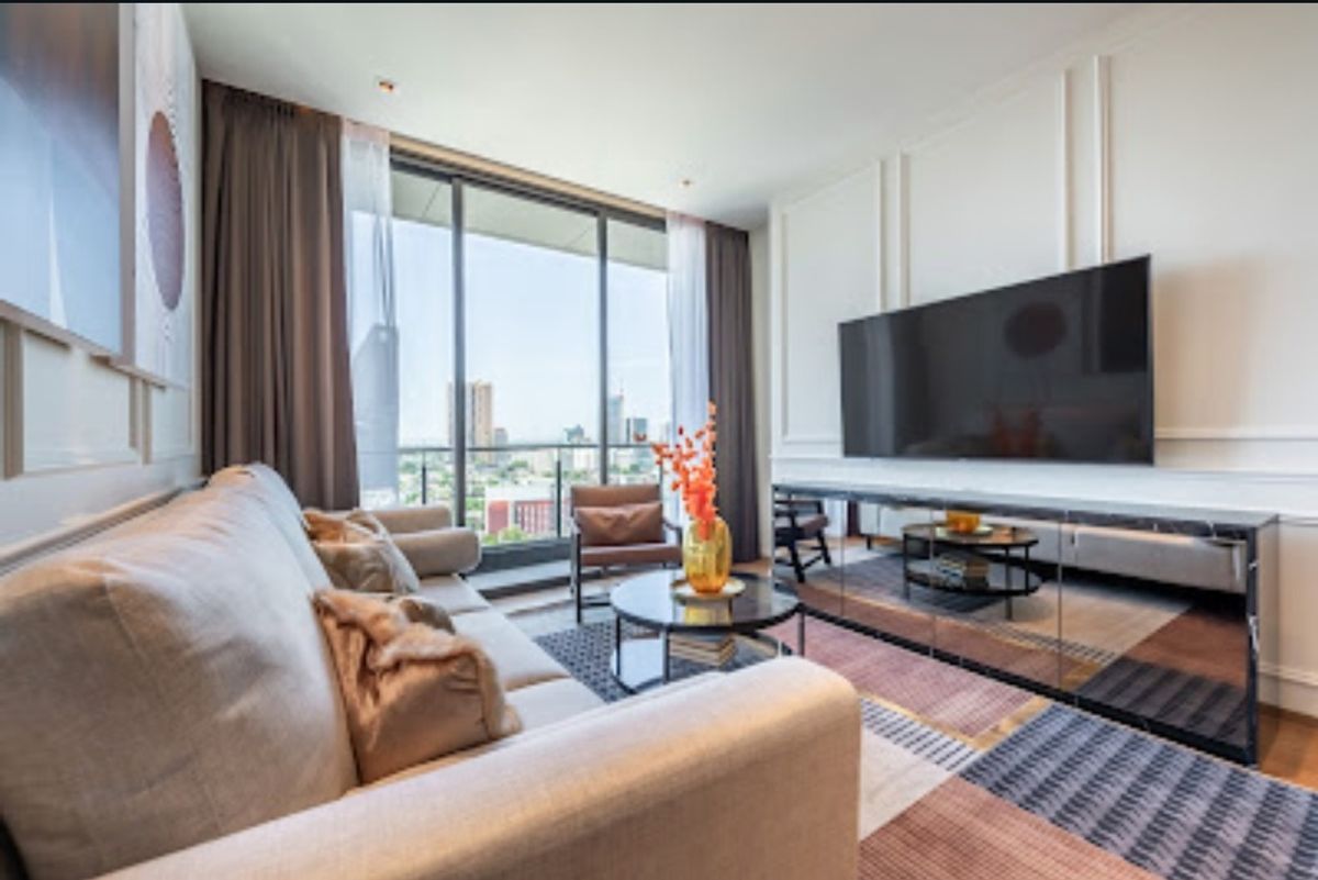 Luxury 2-Bedroom Apartment at BEATNIQ Thonglor