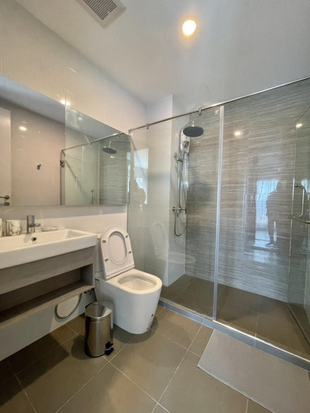Knightsbridge Сұқһумвит-Тепарак: Тік өмір сүрудің тамашалығы