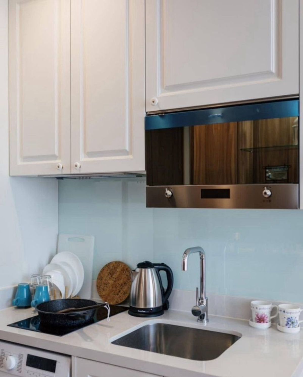 Noble BE33 Condo - Modern 1-Bedroom near BTS Phrom Phong