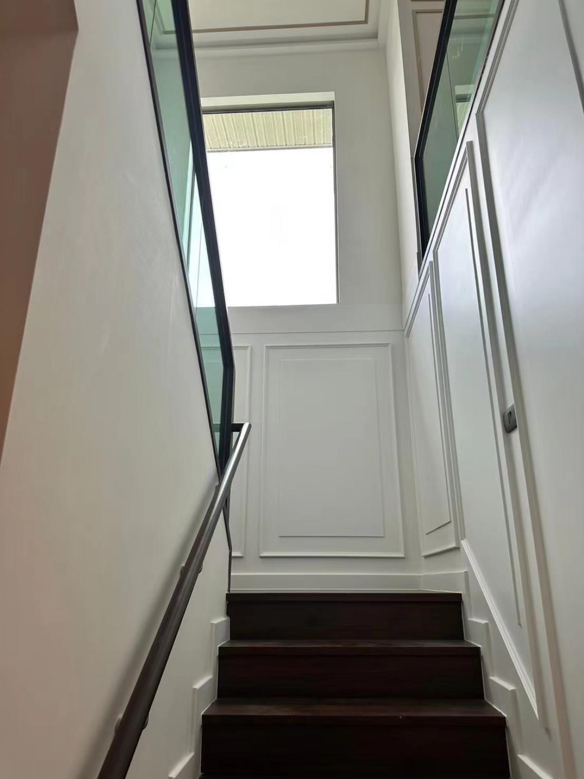 Luxurious 5-Bedroom House Near Suvarnabhumi Airport with Premium Features