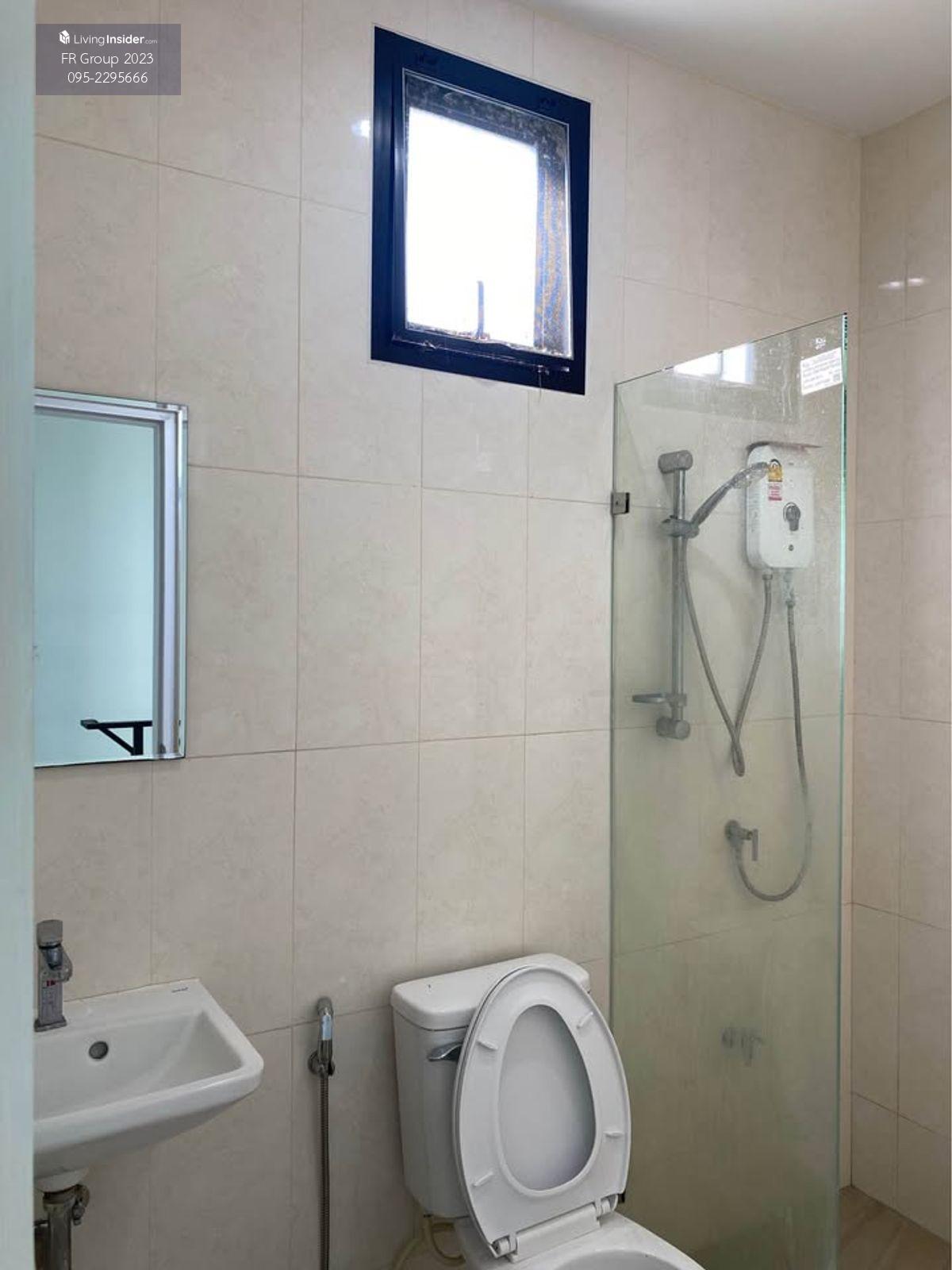 Twin House in Quiet Location with Free Furniture and Amenities