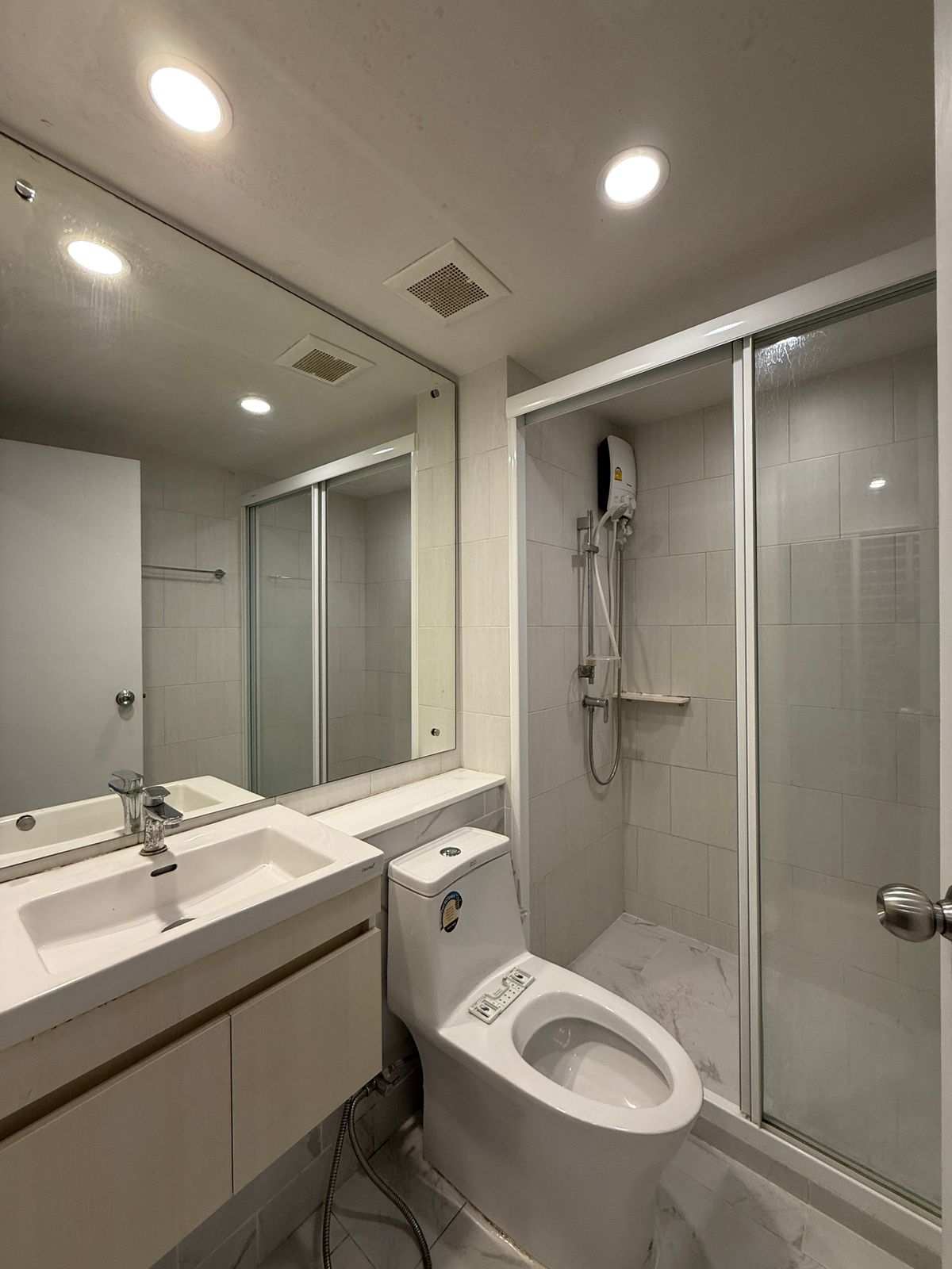 Condo Usa Kaset-Nawamin - Университеттер маңындағы 1 бөлмелі пәтер