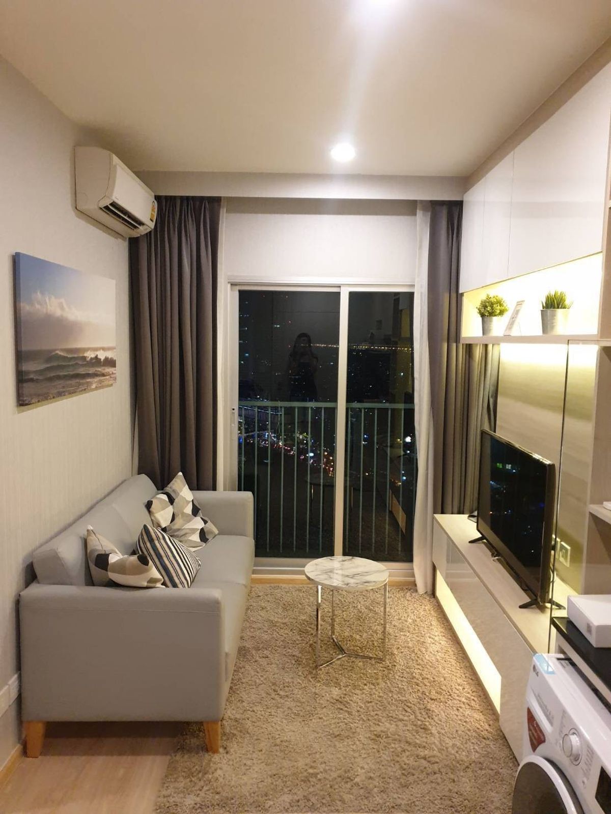 Noble Revolve Ratchada - 1 Bedroom Condo near MRT