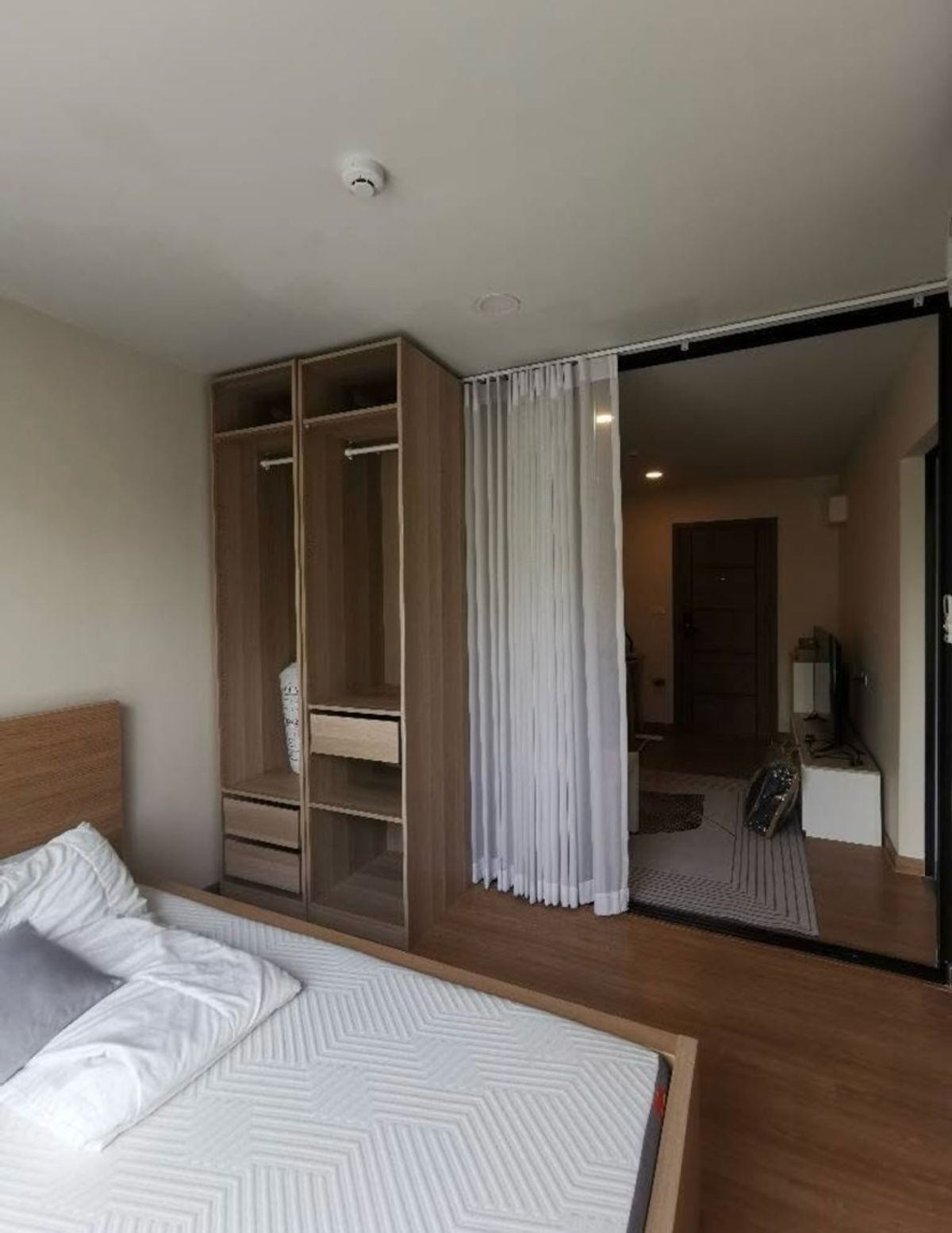 The Cube Loft Srinakarin-Thepharak Condo Near MRT