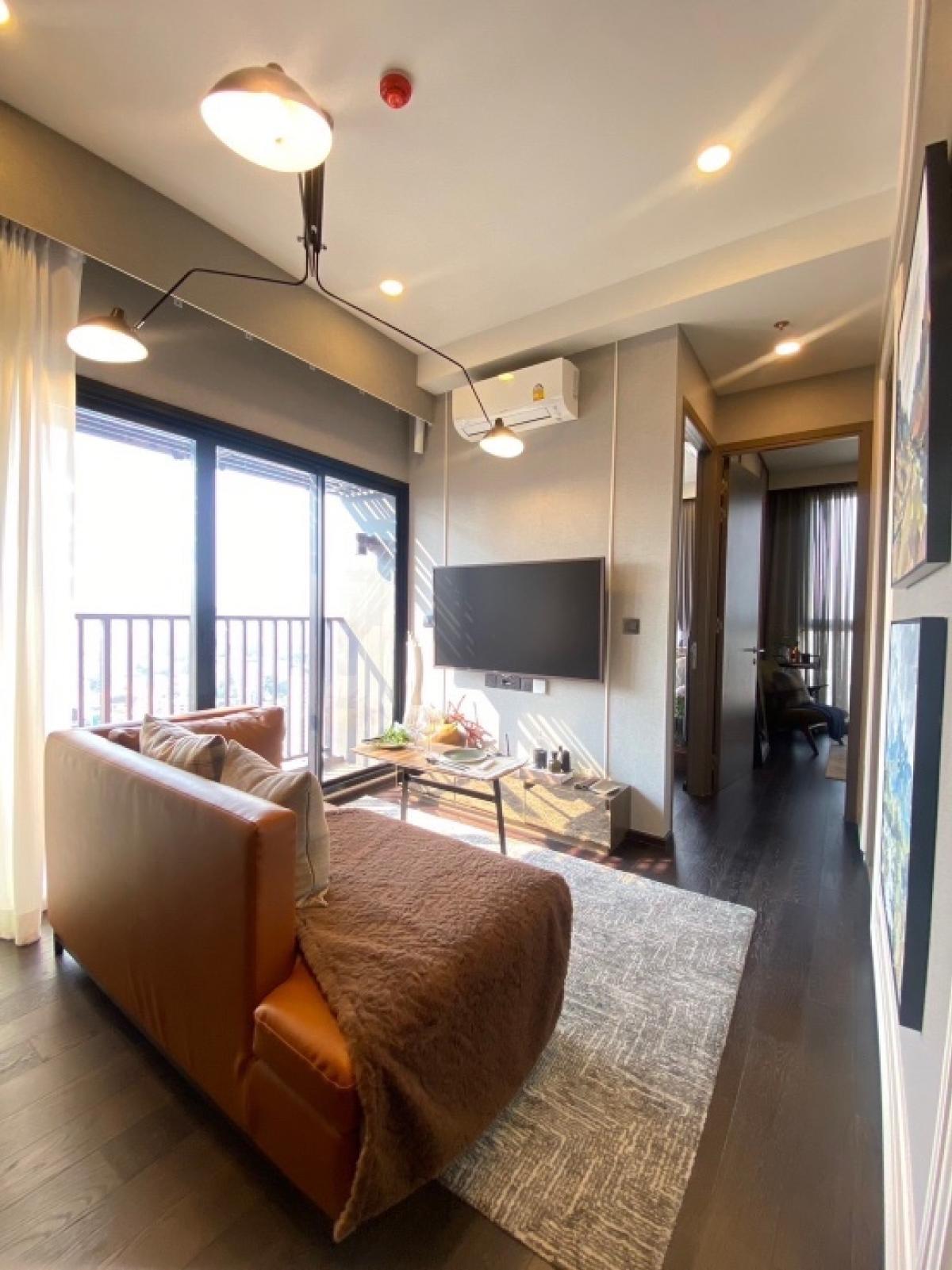 Park Origin Thonglor - Роскошный 2-спальный дуплекс