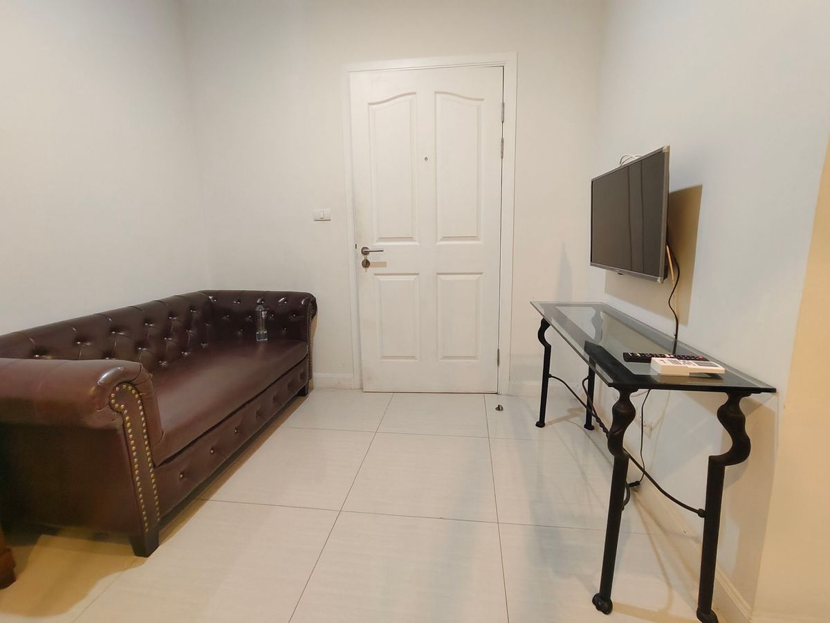 Compact 26 sq.m. Condo near Government Center with Full Amenities