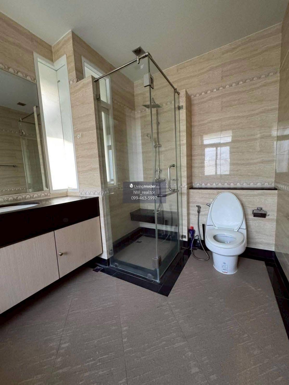 Ратчапхруктегі 2 қабатты люкс үй, 150 шаршы метр, 4 жұманама