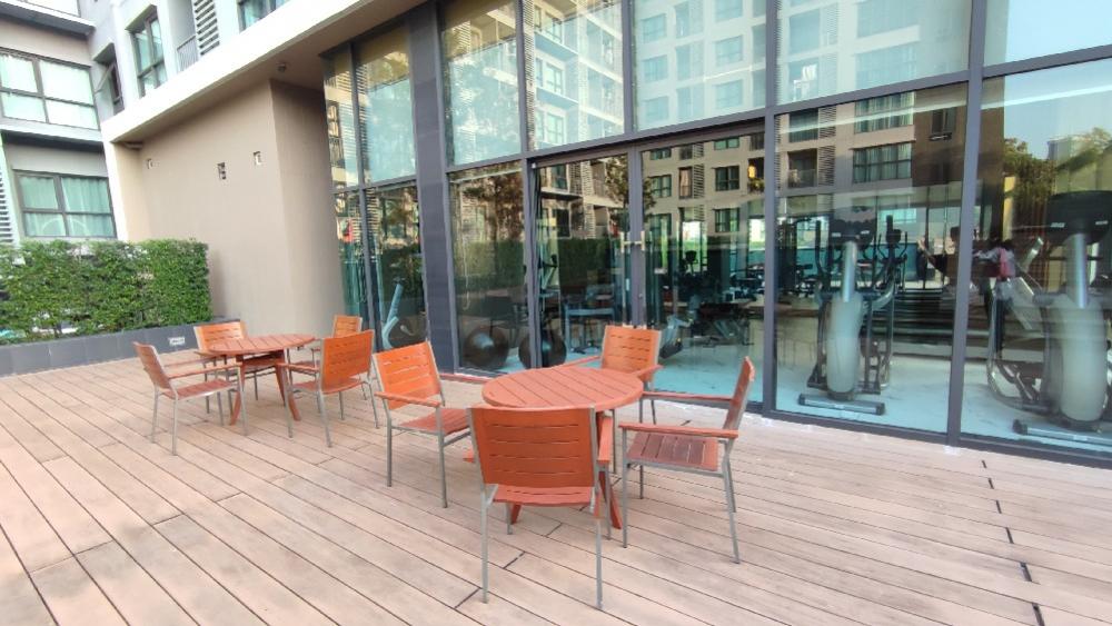 Aspen-Lasalle Condo: Compact 26 sq m Studio with City View
