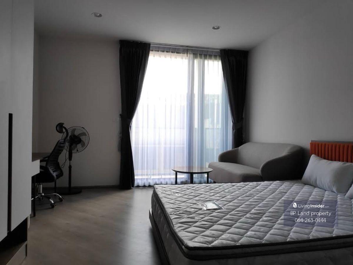 The Base Condo - Compact Studio Near BTS Sai Sai