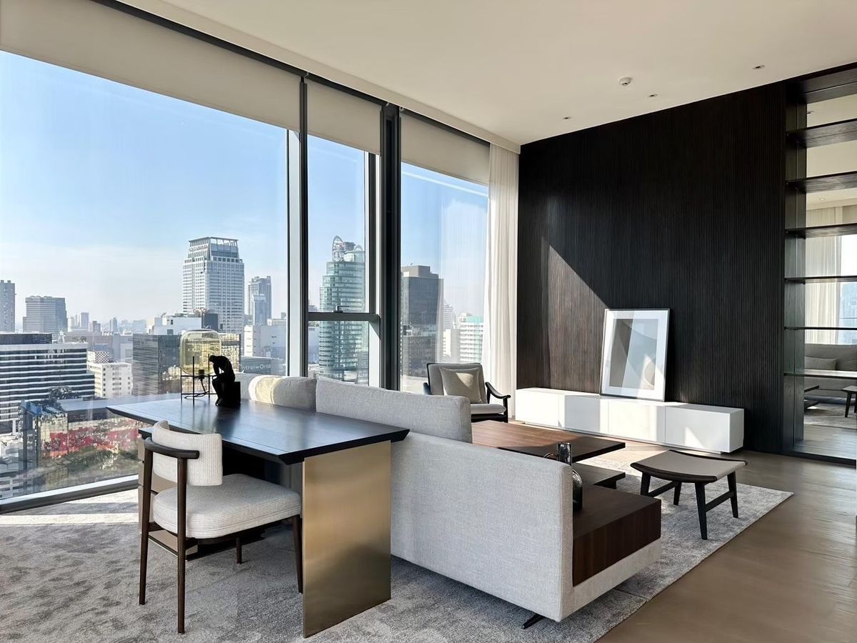 Luxury 2-Bedroom Apartment at Scope Langsuan - Fully Furnished Premium Unit