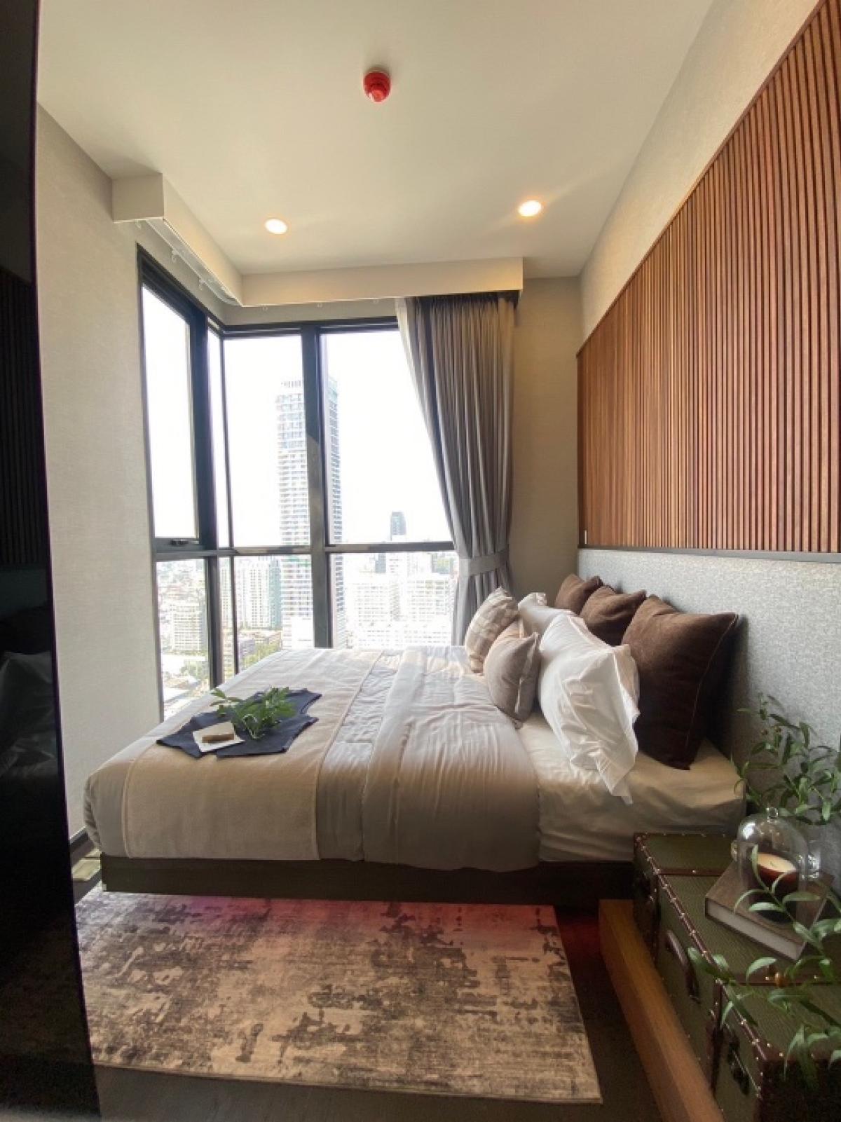 Park Origin Thonglor - Роскошный 2-спальный дуплекс