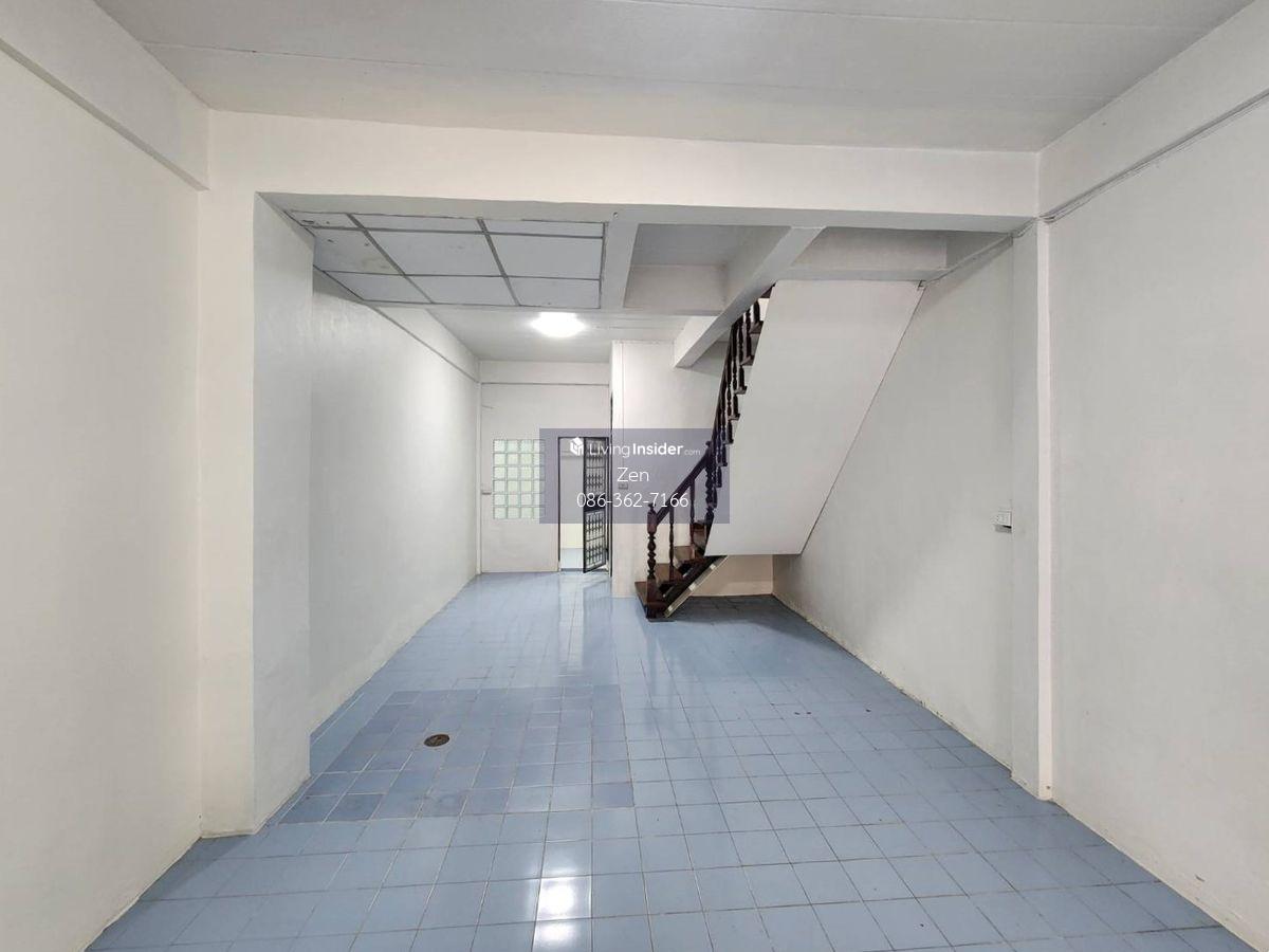 2-floor townhouse near Ram Inthra Express Market