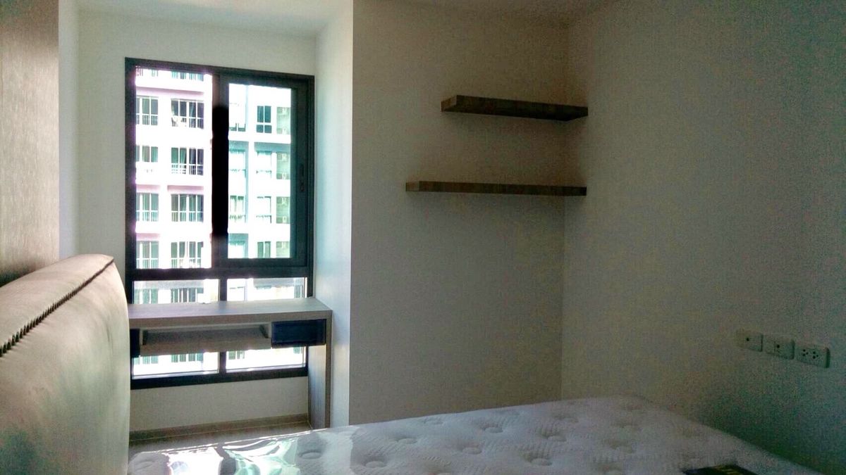 Compact Studio Apartment with Modern Amenities