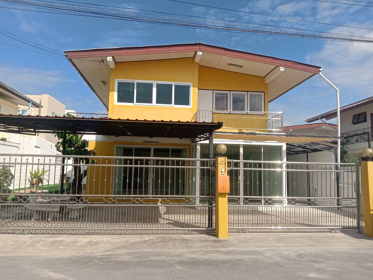 Detached House at Ram Inthra, Km. 7 - Spacious 3-Bedroom Home with Multiple Rooms