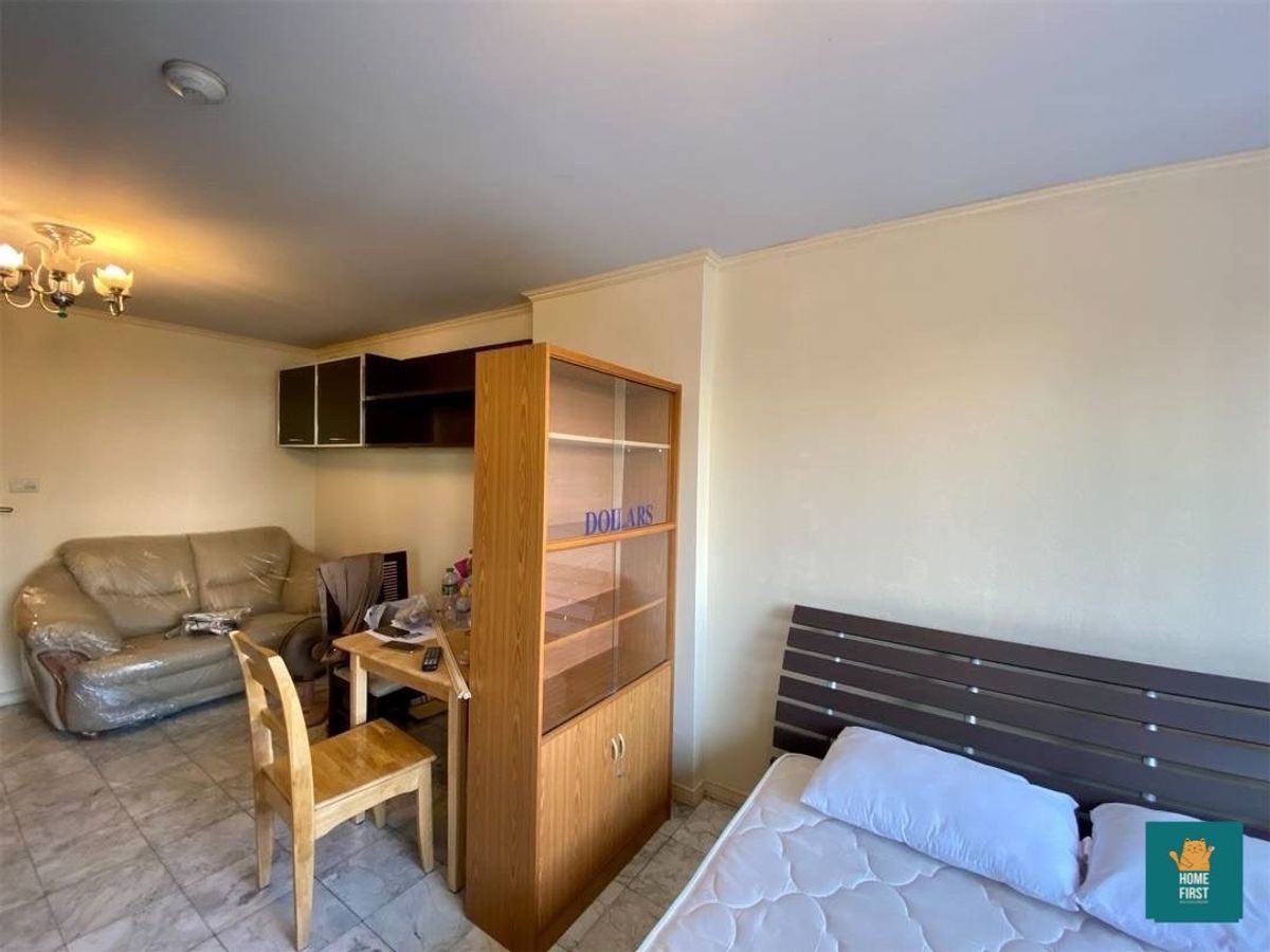Lumpini Place Sathorn - Newly Renovated Studio Apartment