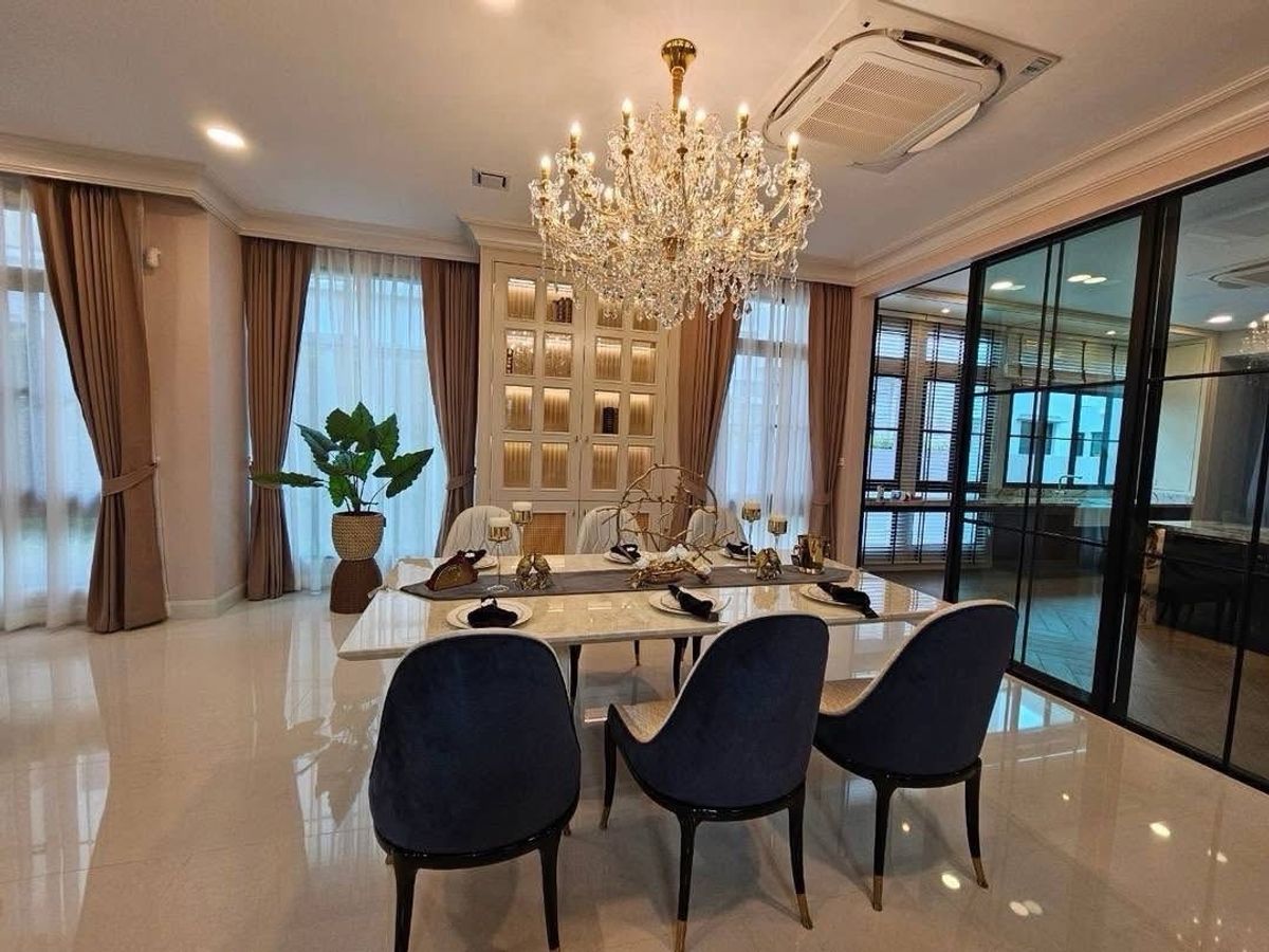 Luxury 2-Storey Villa in Nantawan Krungthep Kreetha - Spacious Family Home