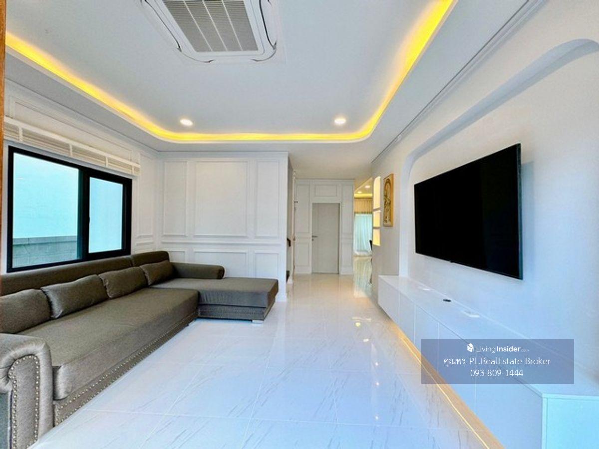 Luxury 4-Bedroom House for Rent at The City Bangna