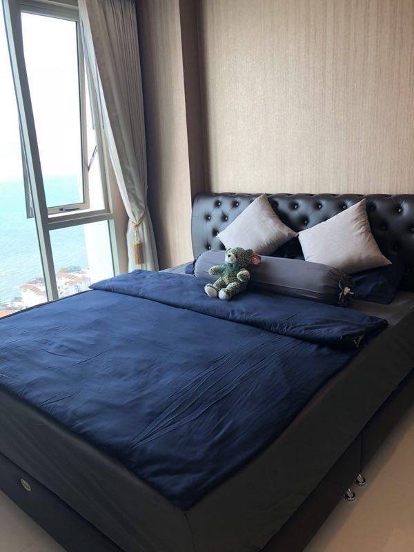 Luxury 1-Bedroom Sea View Apartment with Modern Design