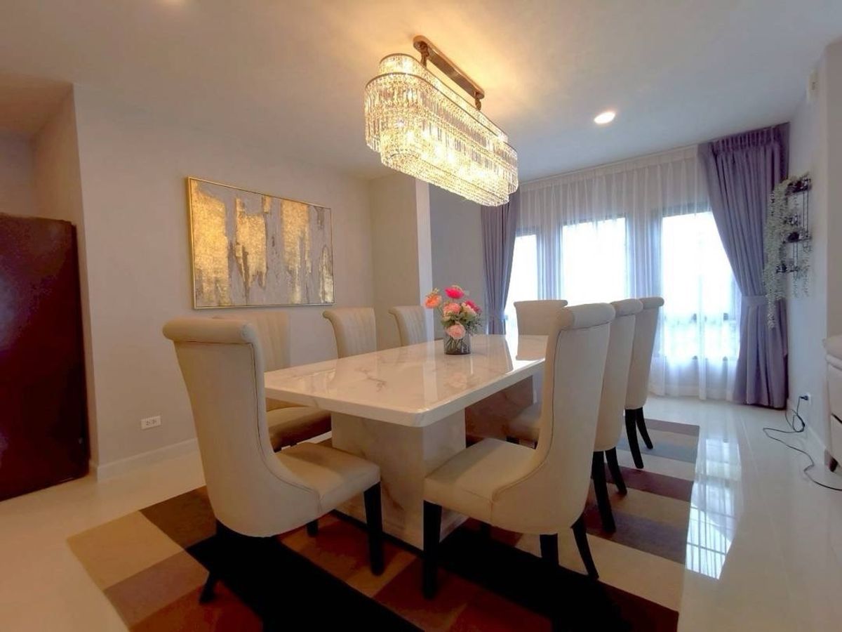 Luxury Detached House in Bangna, Fully Furnished, Spacious Layout
