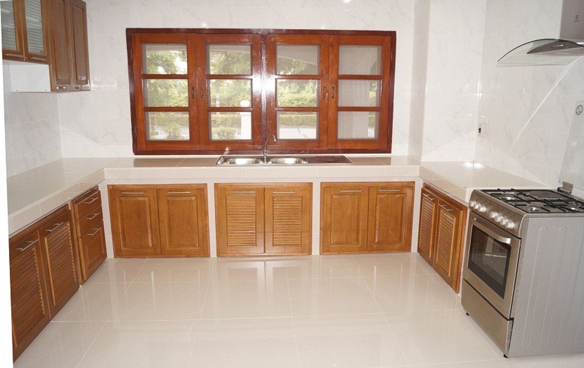 Bangna Lake Side Villa 2 - Spacious 2-Villa Property Near Mega Bangna