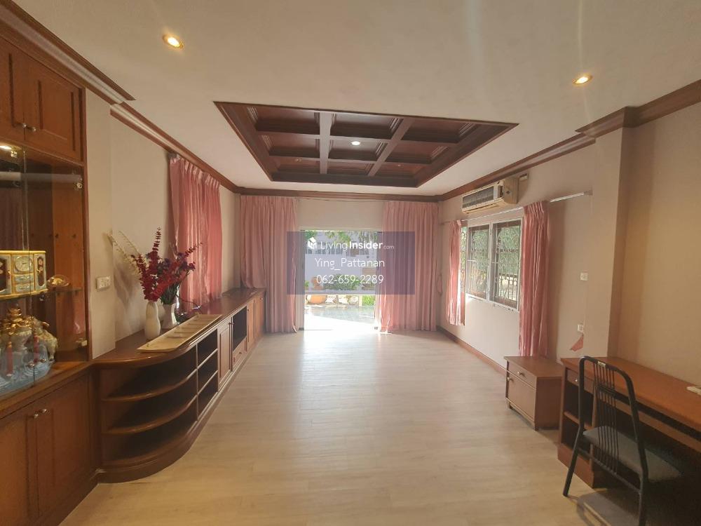 Large Detached 5-Bedroom House in Amornchai Village 3