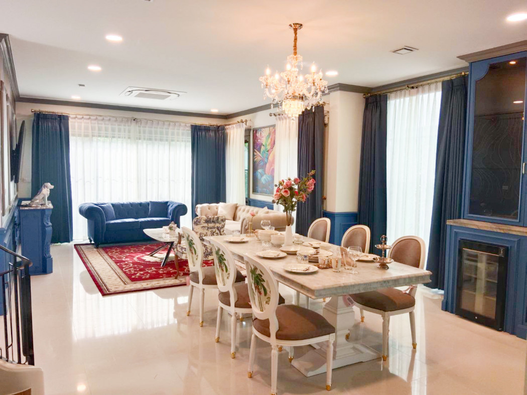 Newly Decorated Single House in Nantawan Rama 9 - Elegant Family Home