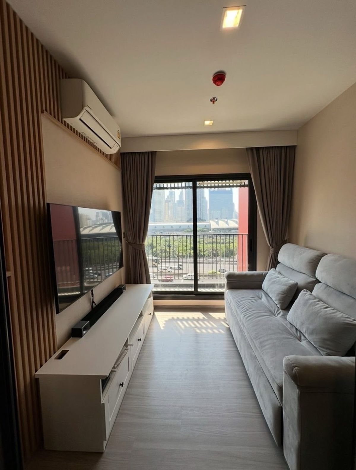 Life Asoke Hype Condo - 1 Bedroom Plus, Muji Style, Near Rama 9