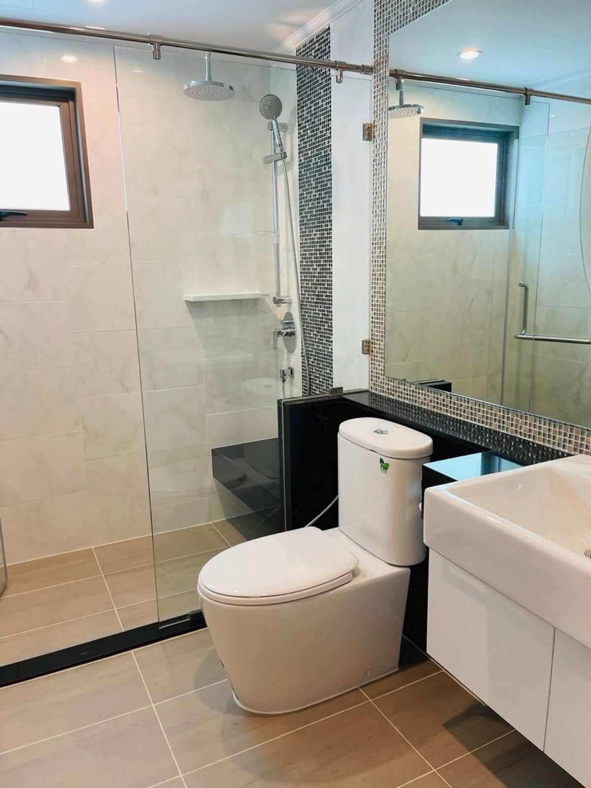 Fully Furnished Apartment with City View and Modern Amenities