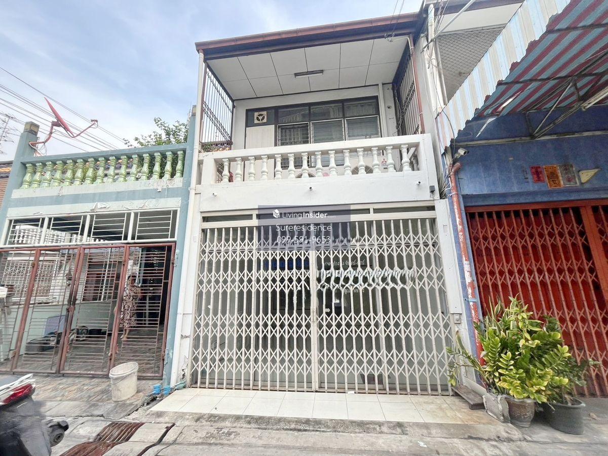 Townhouse in Huai Khwang - 2 Floors, Spacious Living