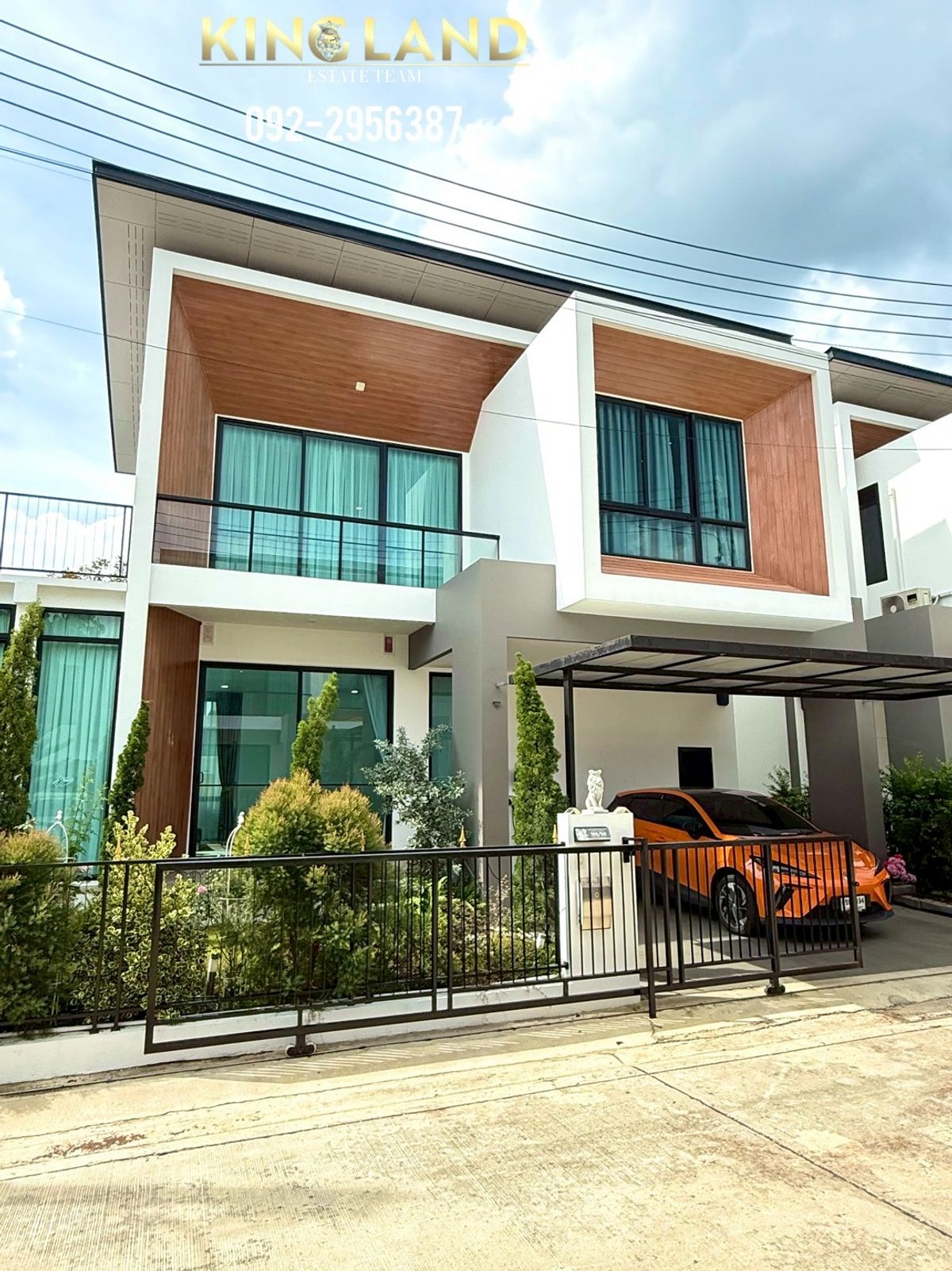 Spacious 2-Story English-Style House in The Eternity Greenwood, Rangsit