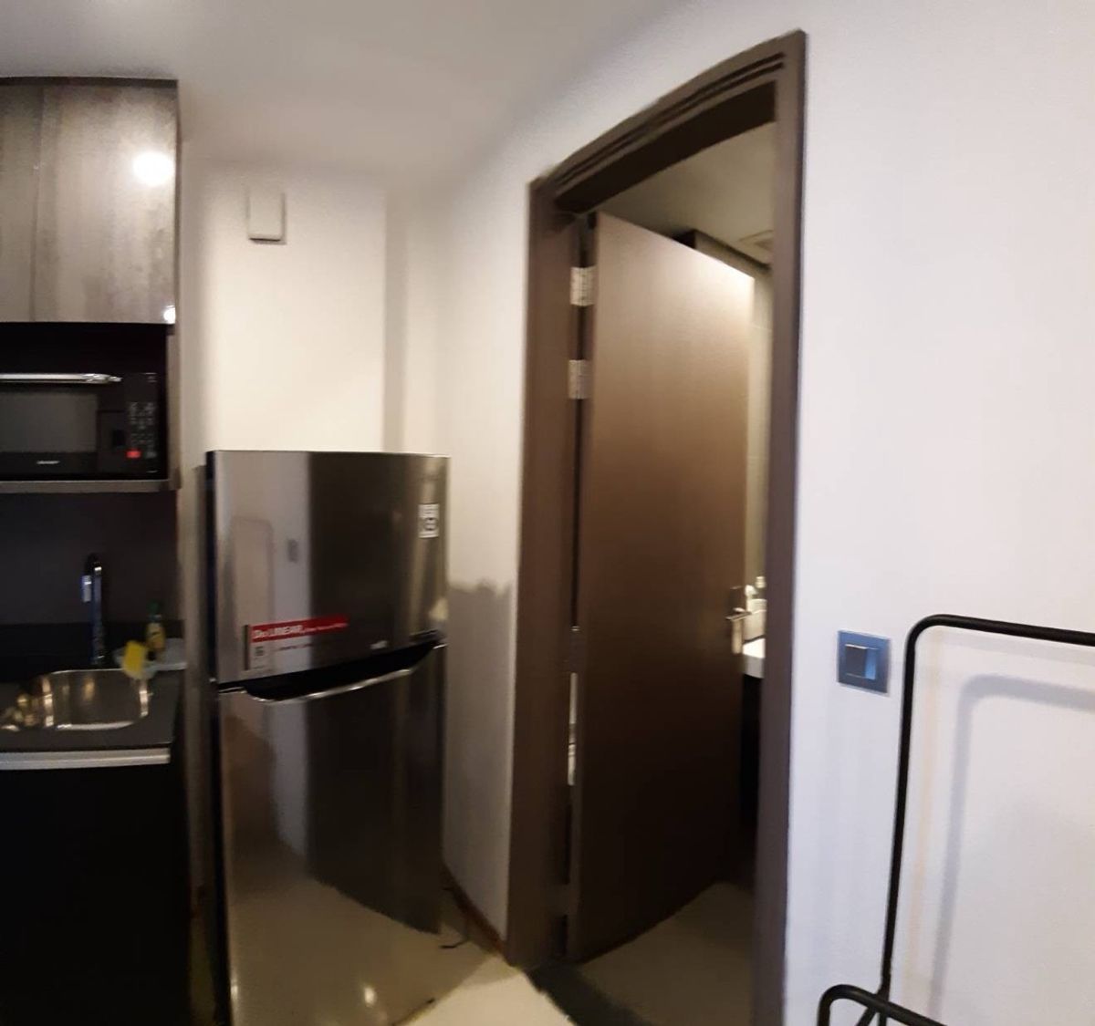 Convenient Condo with Furniture, Near Electric Train