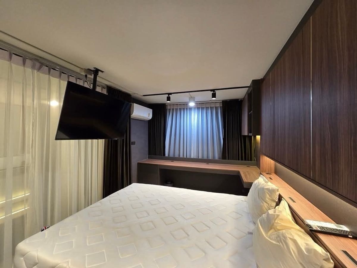 Ideo Charan 70 River View - Duplex Apartment with River View