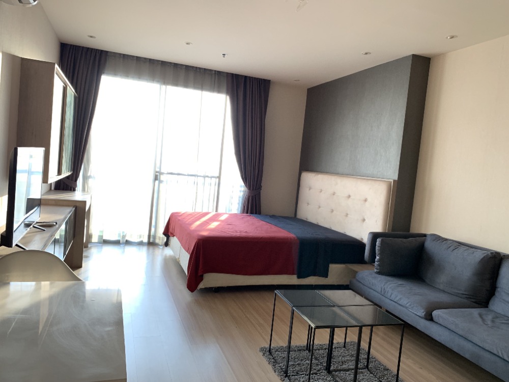 Sky Walk Condo Studio near BTS Phra Khanong