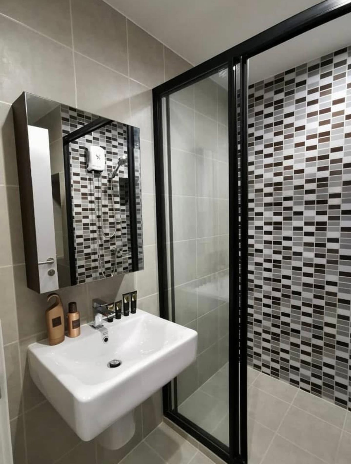 The Base Phetkasem Condo - 1 Bedroom near MRT Petchkasem 48