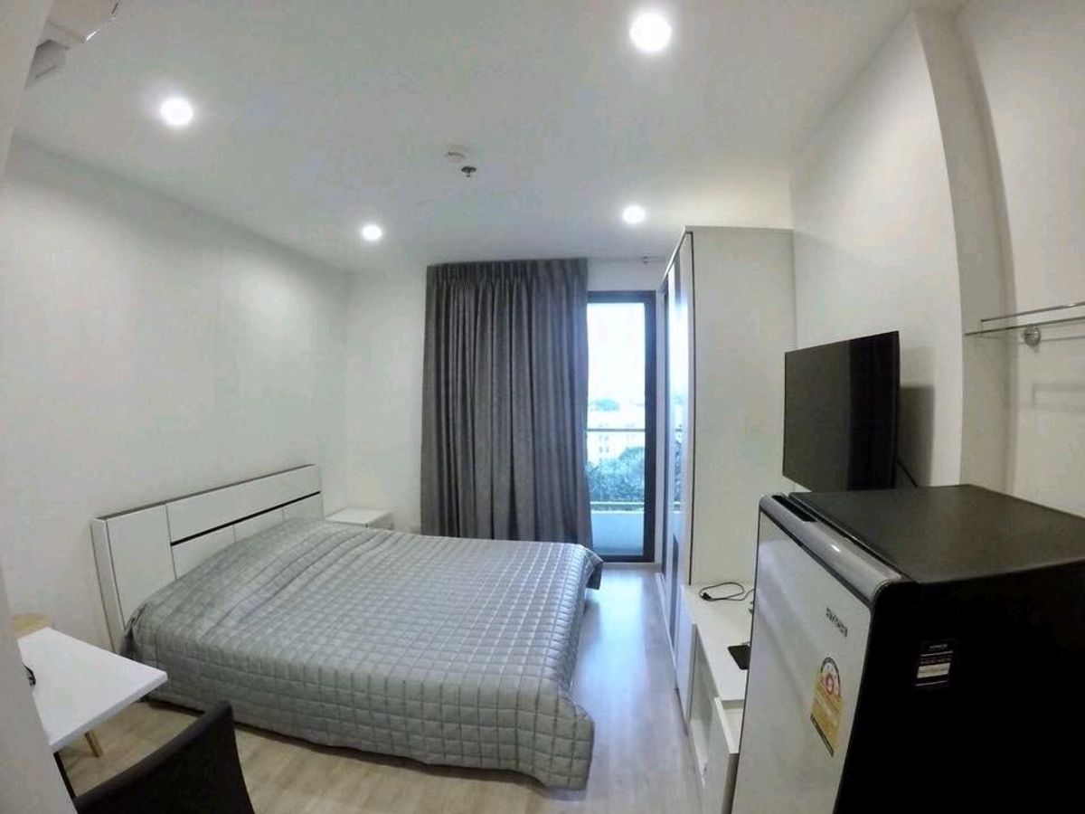 Studio Apartment with Swimming Pool View in Ideo Mobi Charan International