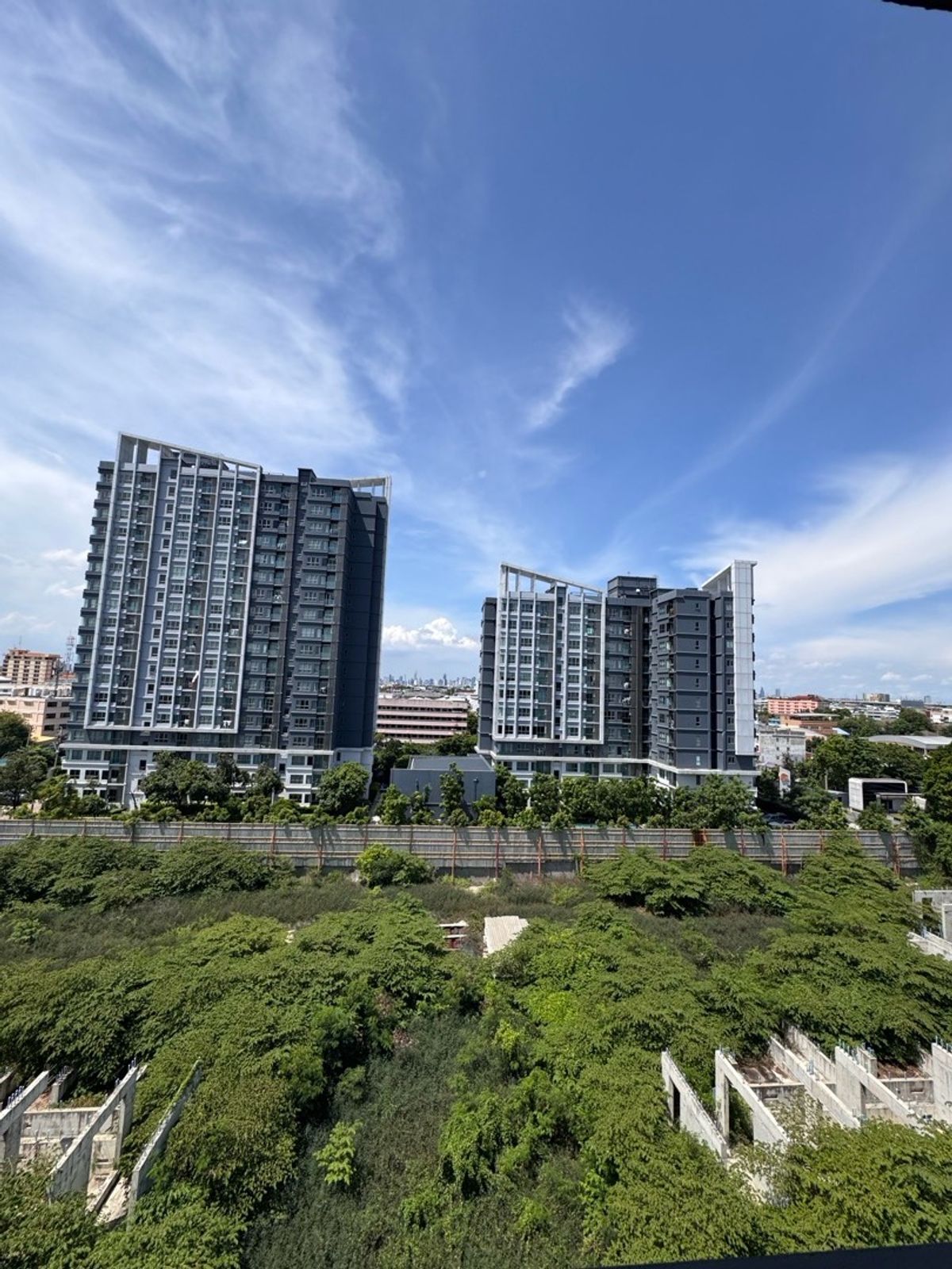 Compact Studio Apartment near Rama 2 Area