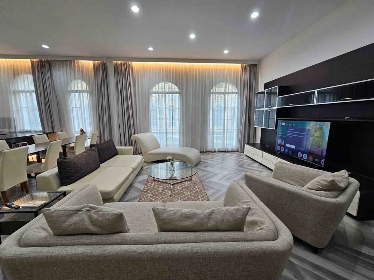 Luxury Townhome near Rama 3 Road - Spacious 425 sq.m. Property