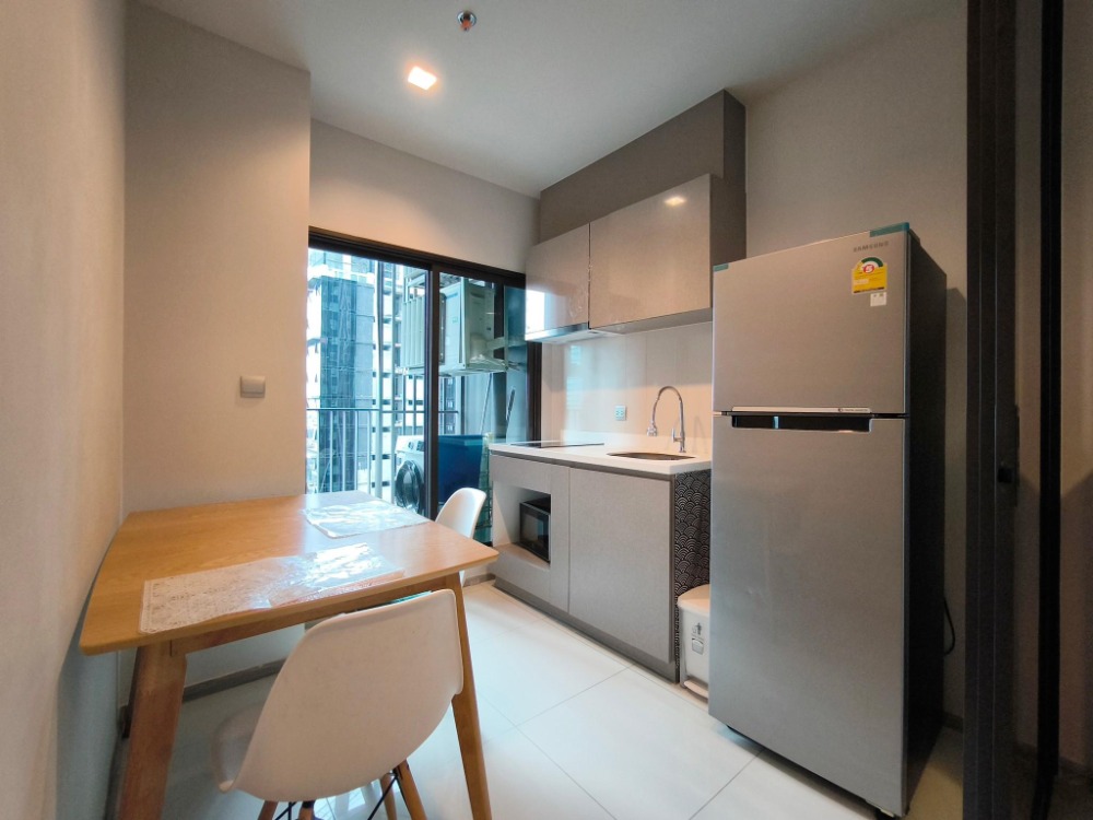 1 Bedroom Condo near MRT Rama 9, 32 SQ.M, 19th Floor