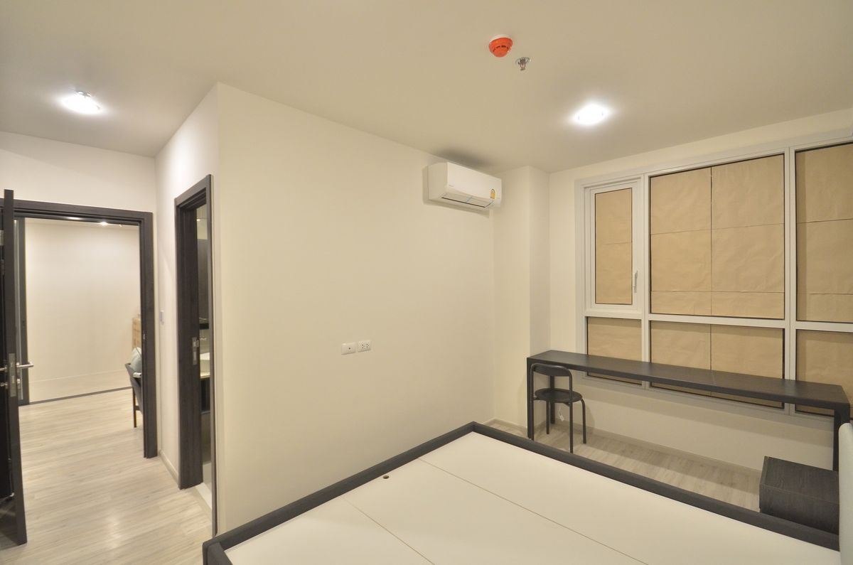 XT Huaikhwang - MRT маңындағы 2 жұмақты, 2 жуынатын бөлмелі пәтер