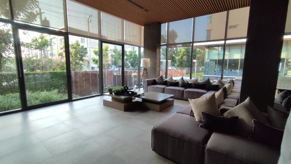 Aspen-Lasalle Condo: Compact 26 sq m Studio with City View