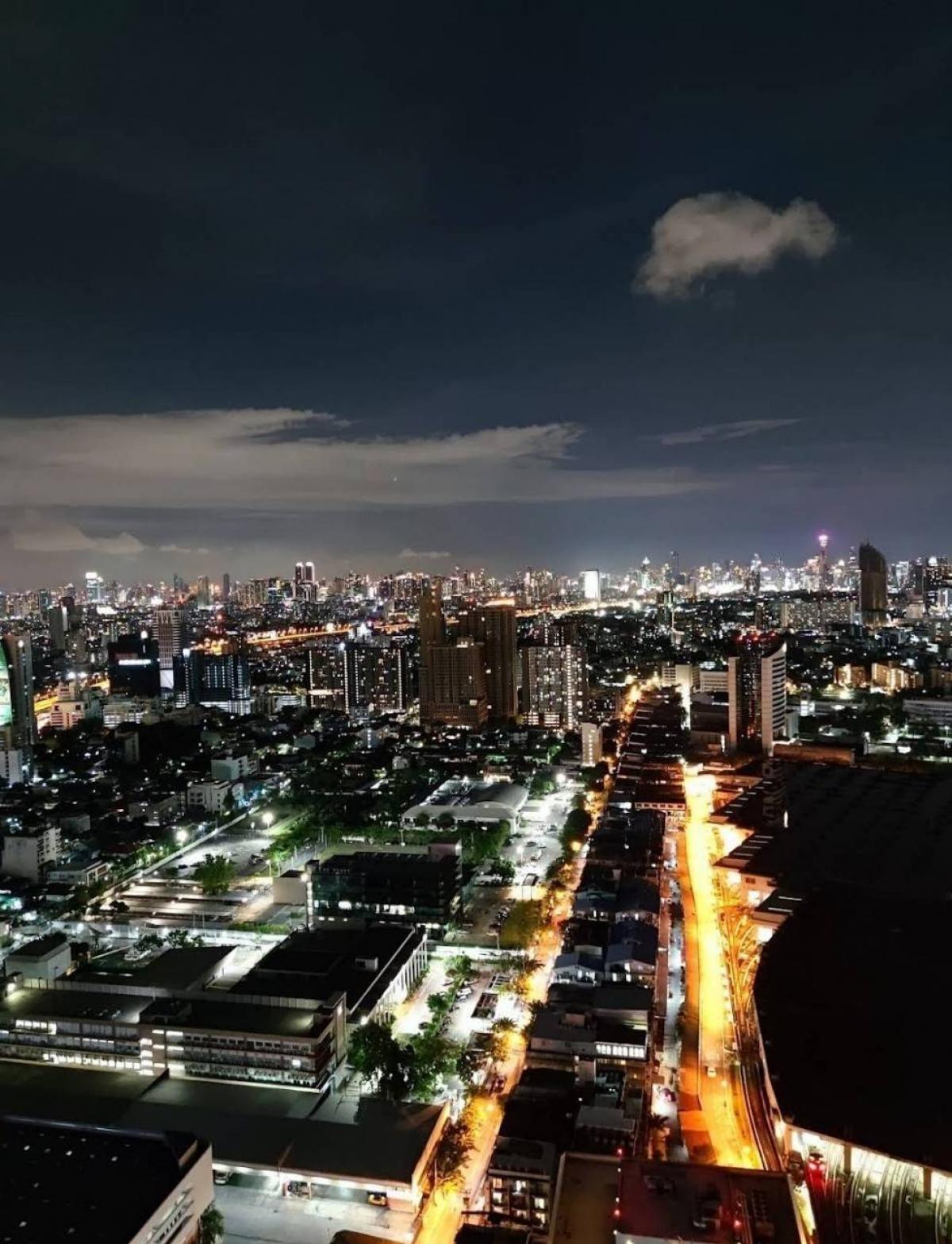 Jatujak Mochit Condo - Prime Location Near BTS & MRT