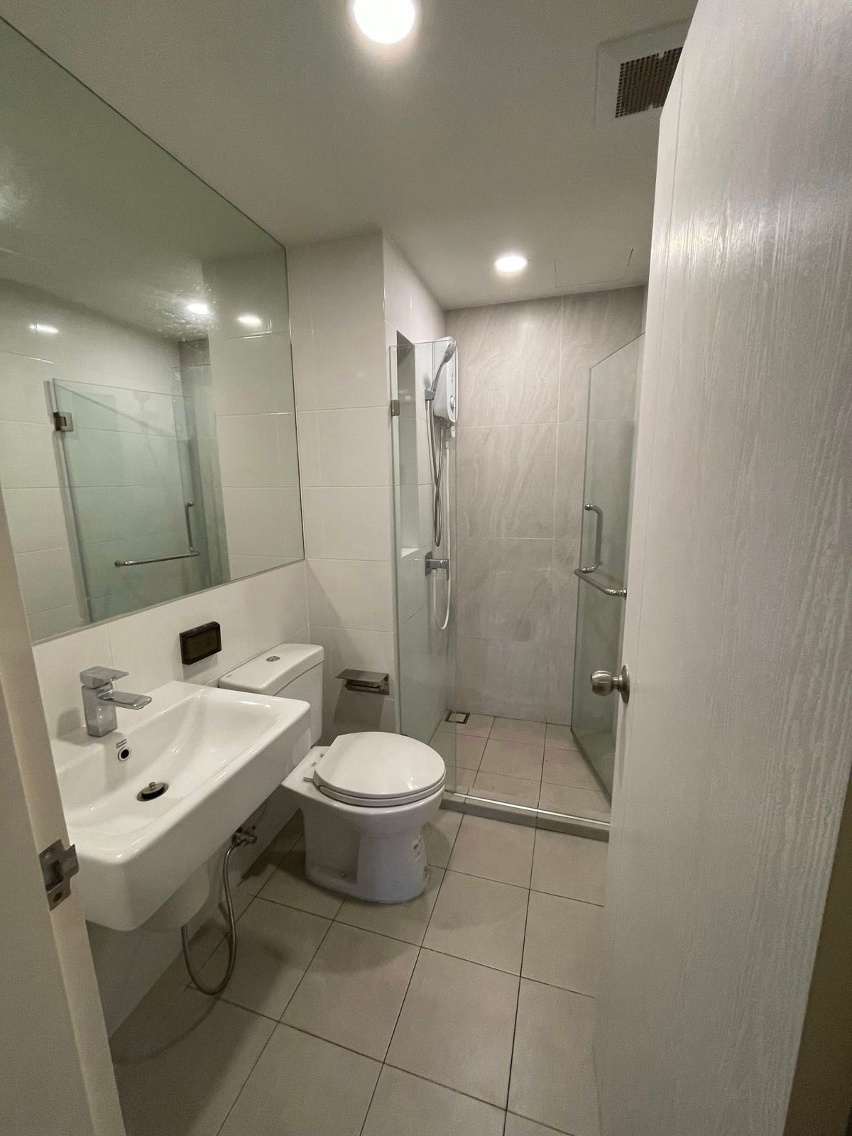 1 Bedroom Condo near BTS Ram Inthra Station